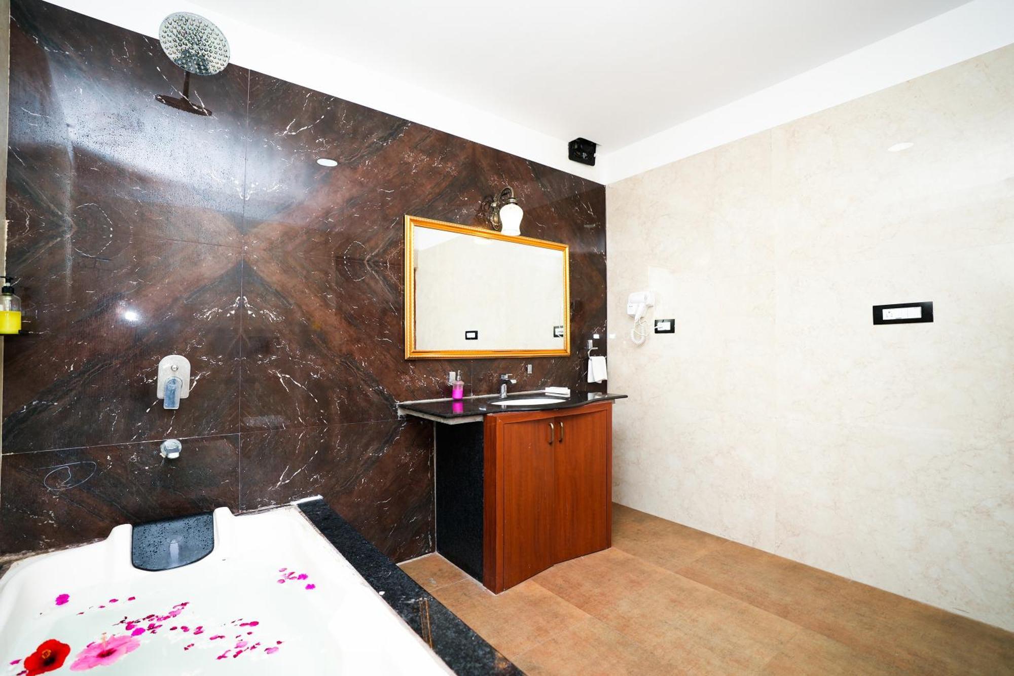 Maangarh Resorts Udaipur Exterior photo