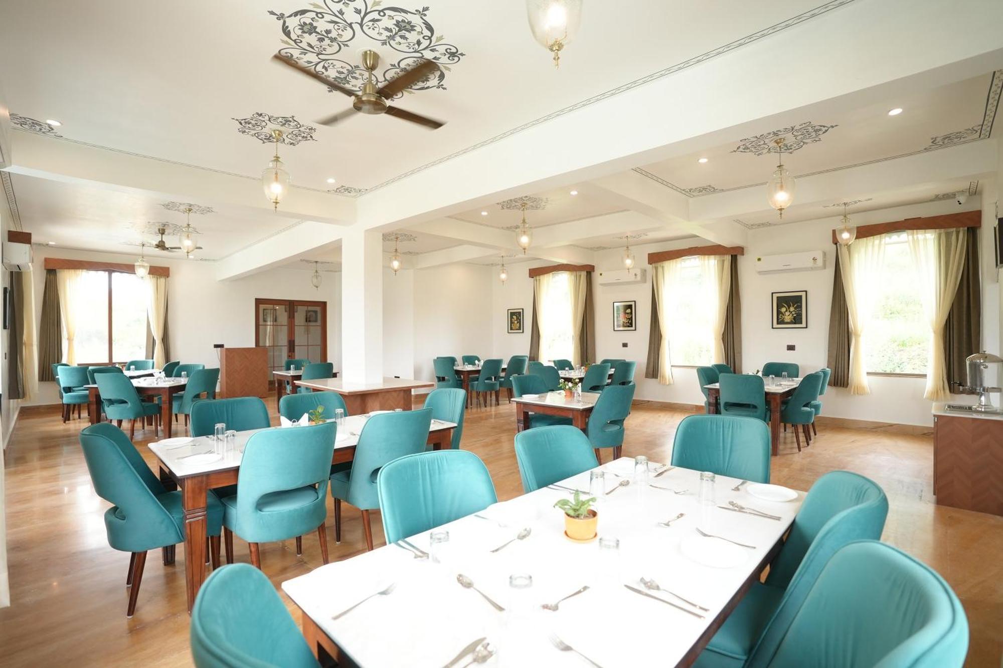 Maangarh Resorts Udaipur Exterior photo