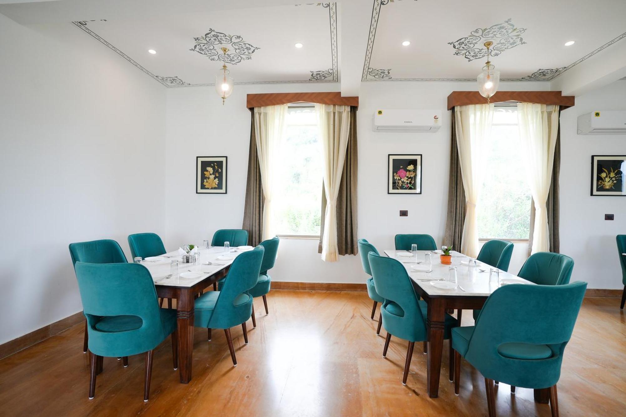 Maangarh Resorts Udaipur Exterior photo