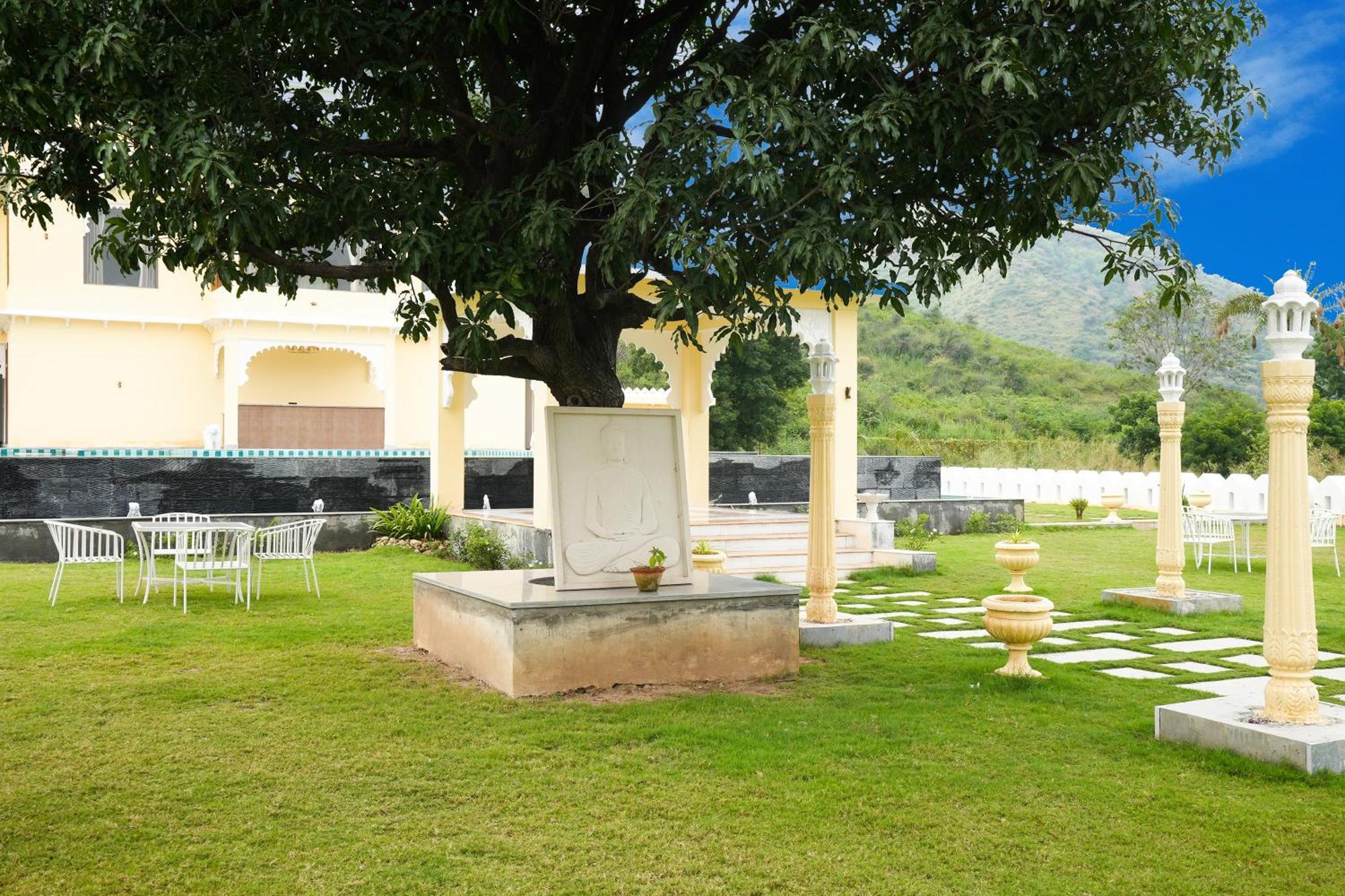 Maangarh Resorts Udaipur Exterior photo